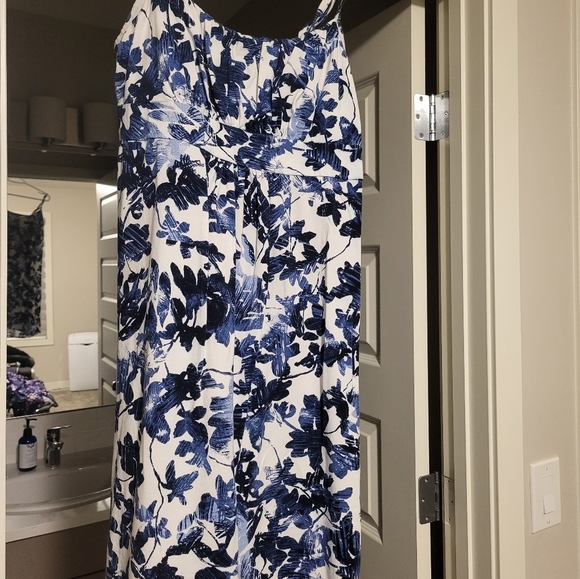 Sundress - Picture 4 of 6
